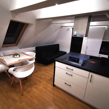 Chillout Apart In The Attic Apartment Lwowek Slaski Exterior photo